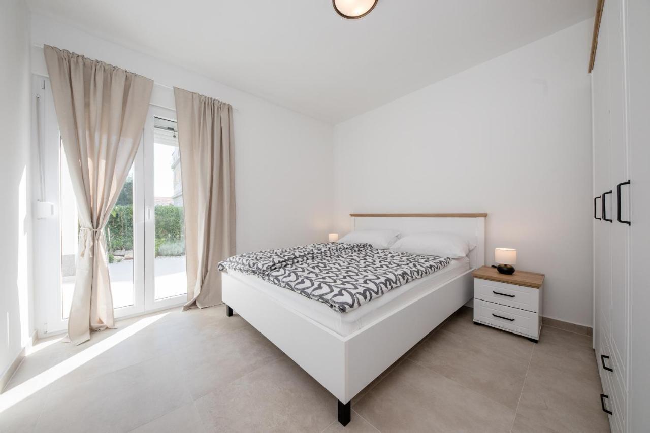 Peaceful Haven Near The Sea-Apartments Torlak Rab Banjol Exteriér fotografie