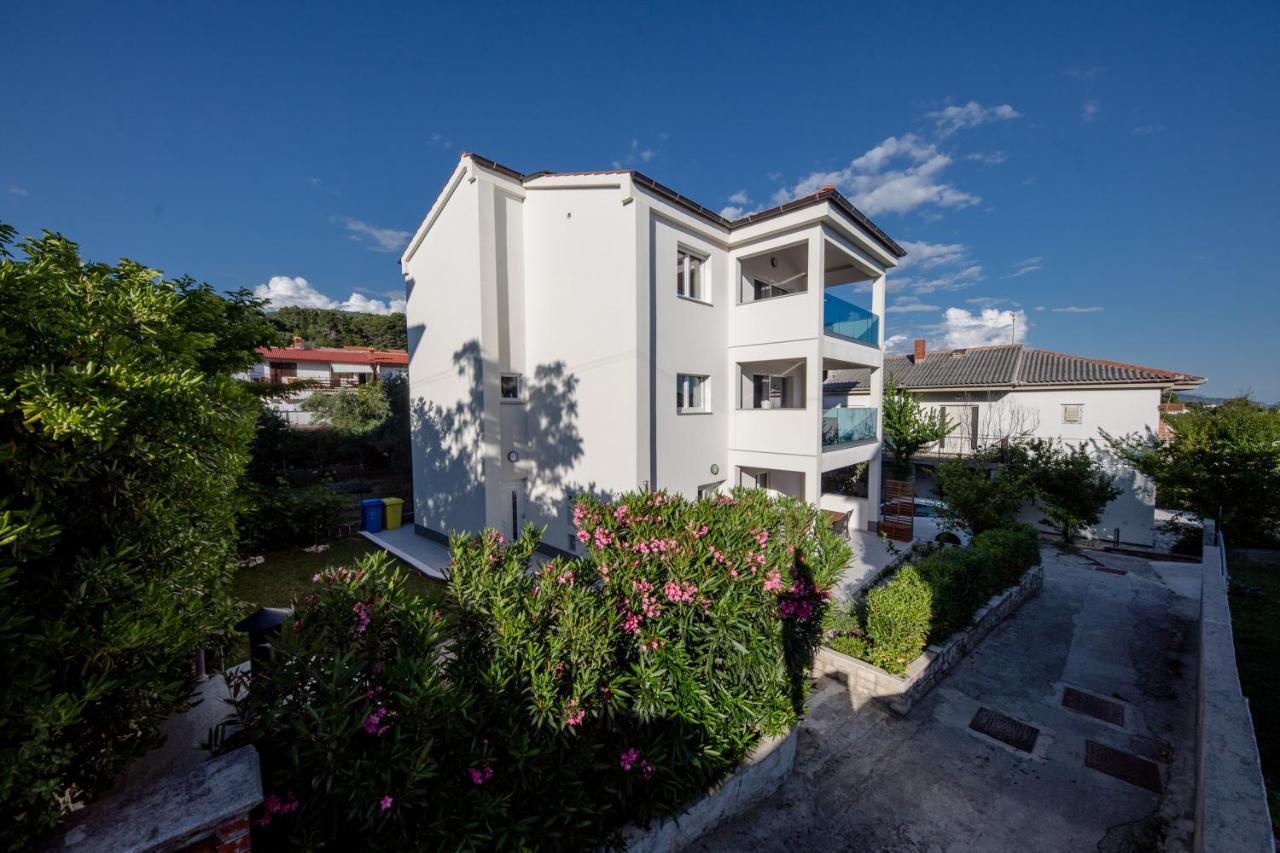 Peaceful Haven Near The Sea-Apartments Torlak Rab Banjol Exteriér fotografie